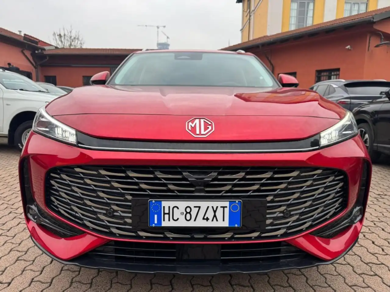 MG HS 2026
