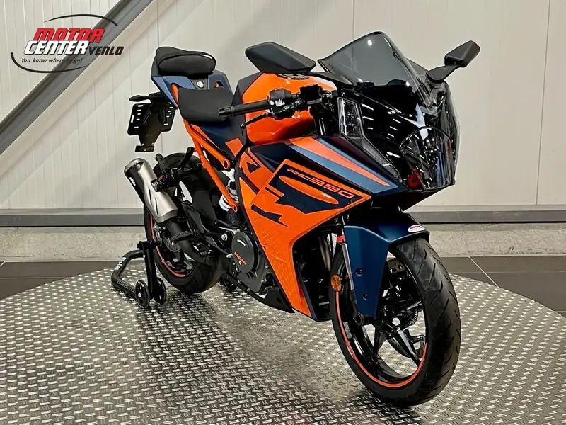 KTM RC 390 - foto 3