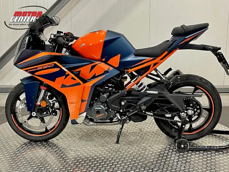 KTM RC 390 - foto 2