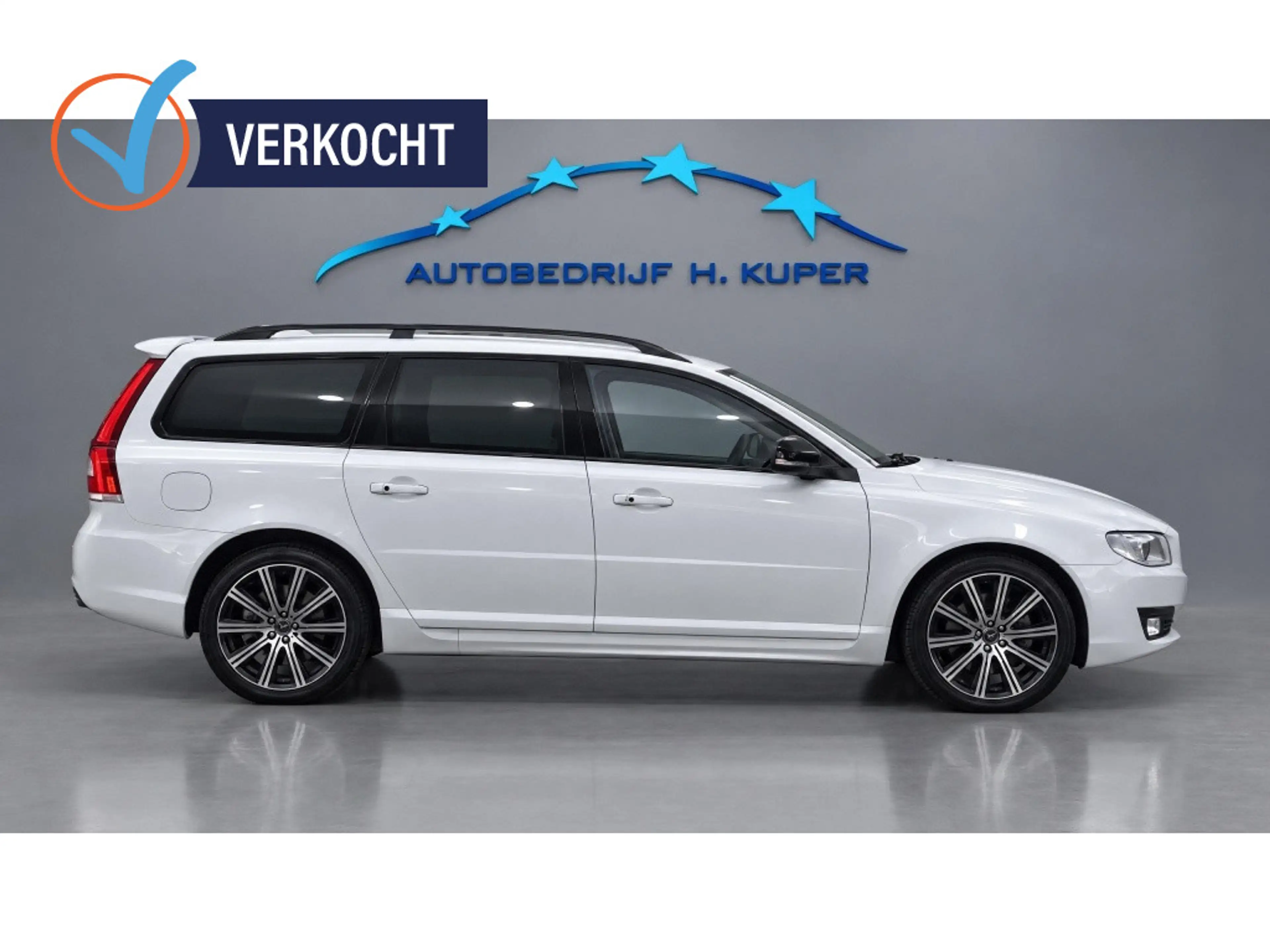 Volvo V70 2.0 T4 Inscr. Ed. | Pano | Trekhaak | Cruise | Nav — photo 7
