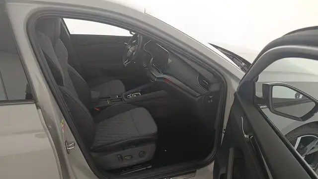 Skoda Octavia view 10
