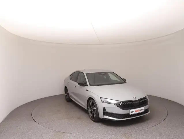 Skoda Octavia view 2