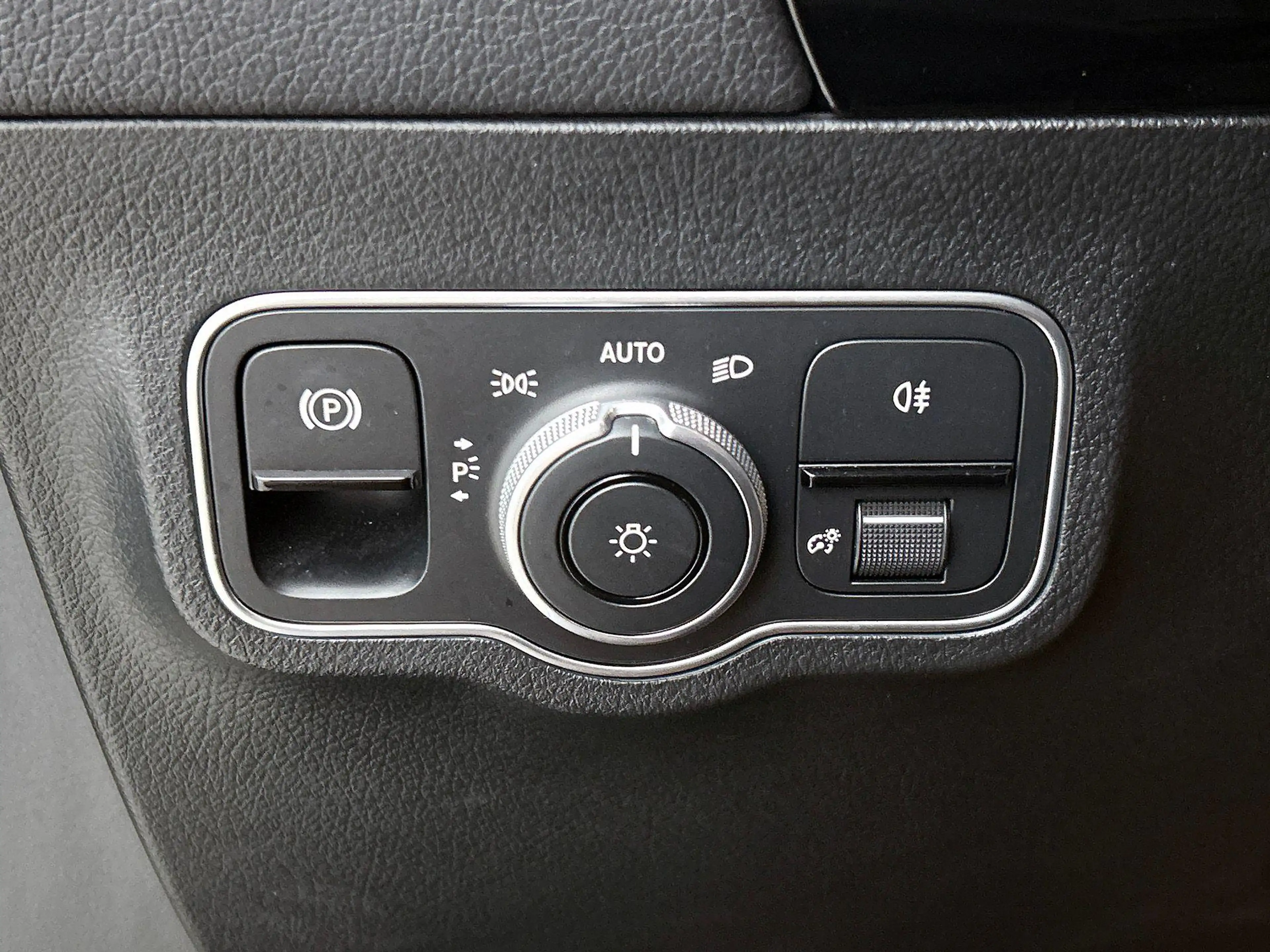 Mercedes-Benz EQA 250 EQA 250+ Business Line — photo 12