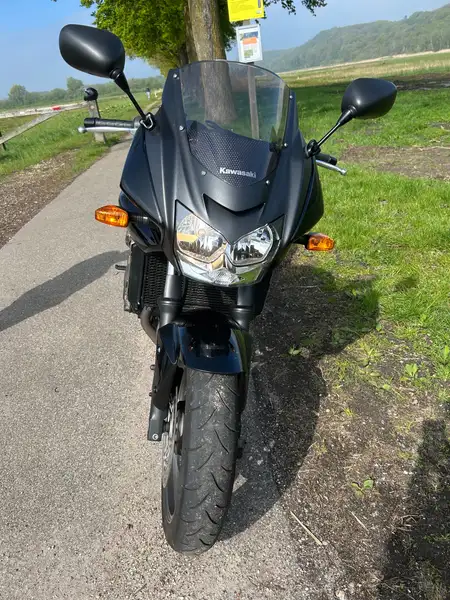 Kawasaki Z 750 - foto 2