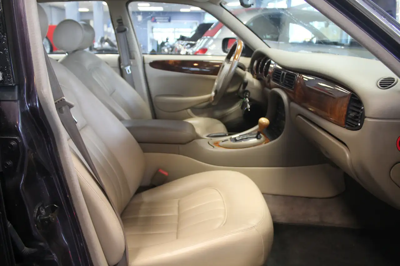 Jaguar XJ 8 Executiv - GASANLAGE -, foto 10
