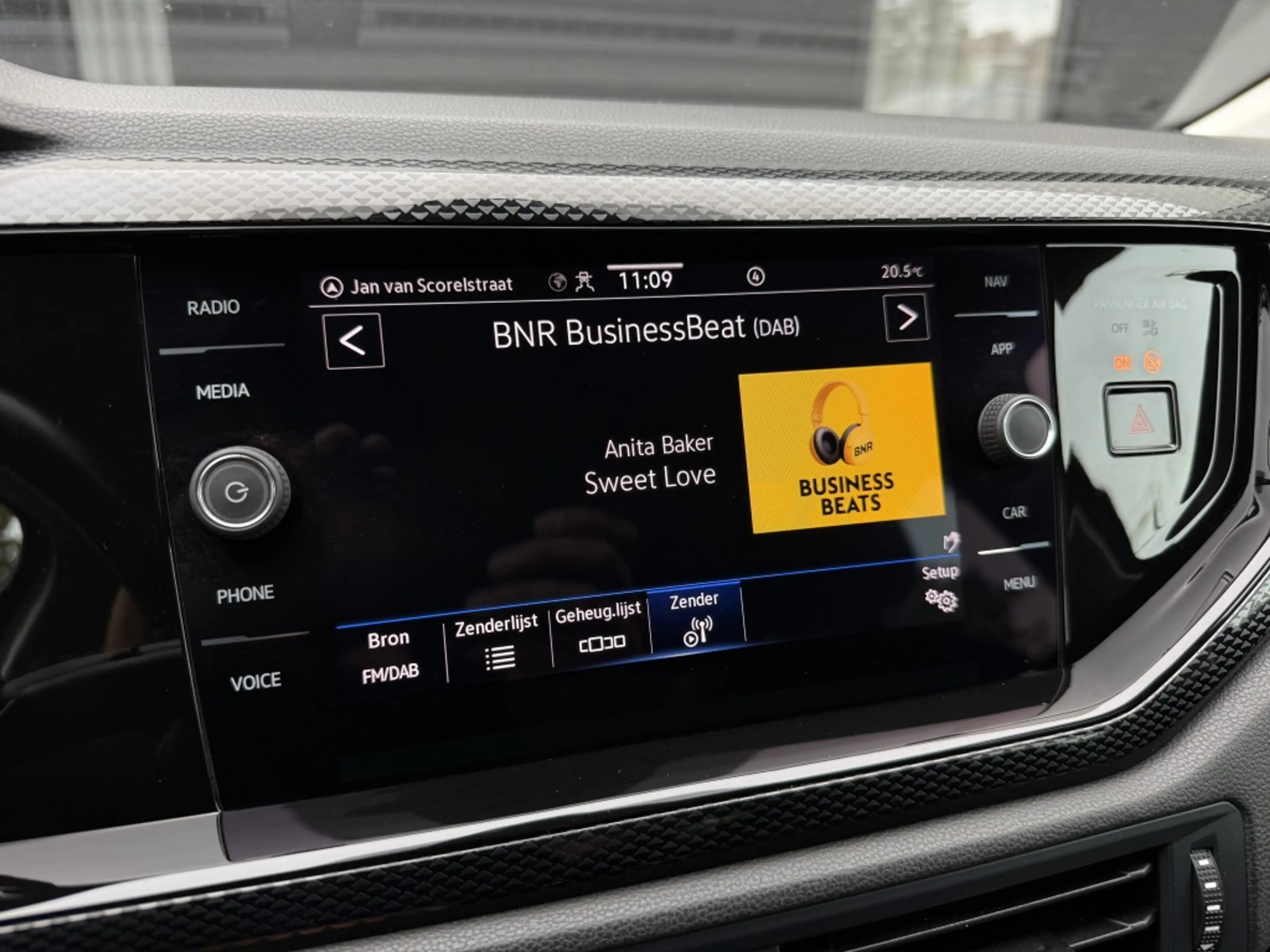 Volkswagen Taigo 1.0 TSI Life Business — photo 19