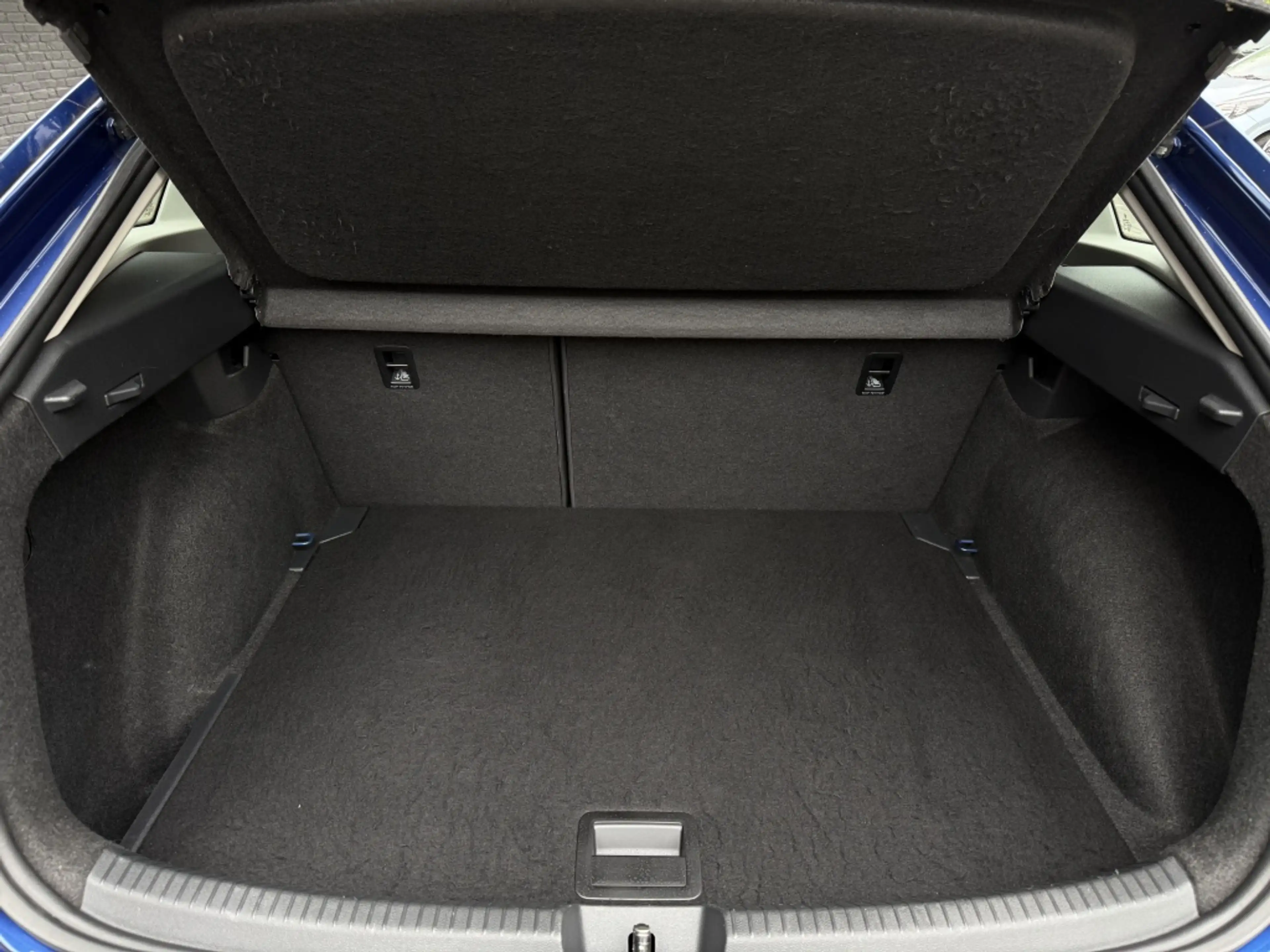 Volkswagen Taigo 1.0 TSI Life Business — photo 6
