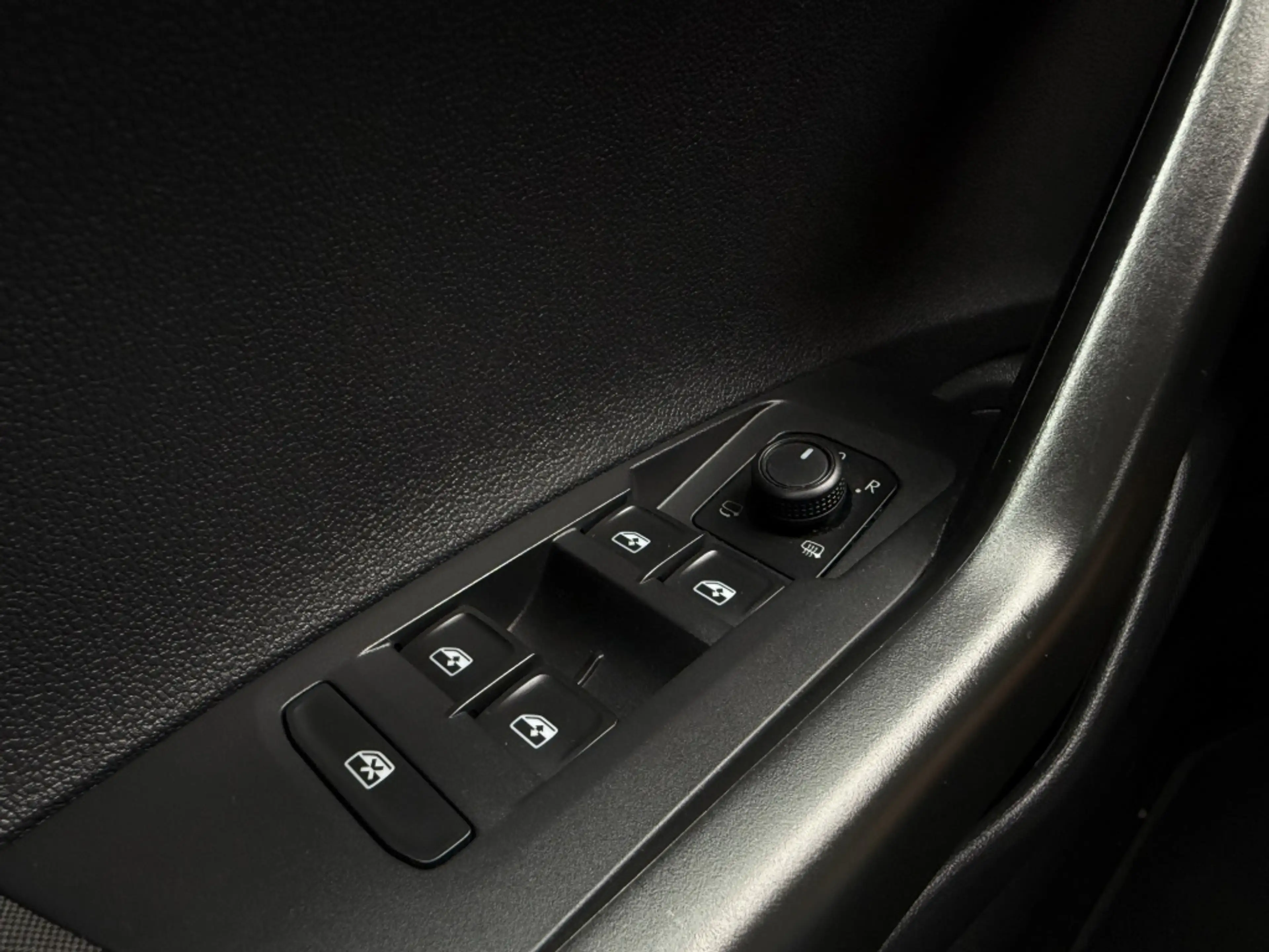 Volkswagen Taigo 1.0 TSI Life Business — photo 10
