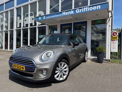 MINI Cooper 1.5 Cooper Chili Serious Business I Panoramadak I