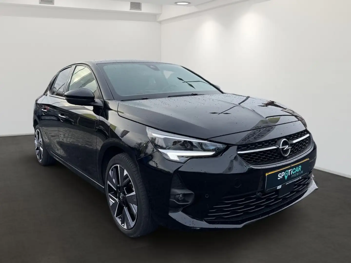 Opel Corsa-e GS Line Schwarz - 2