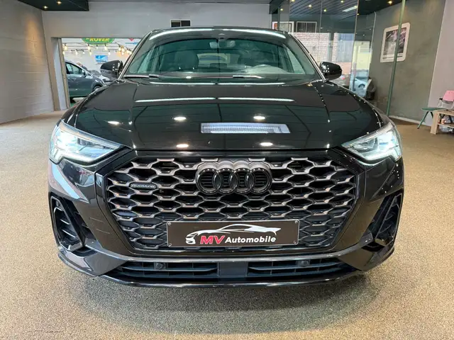 Audi Q3 view 2