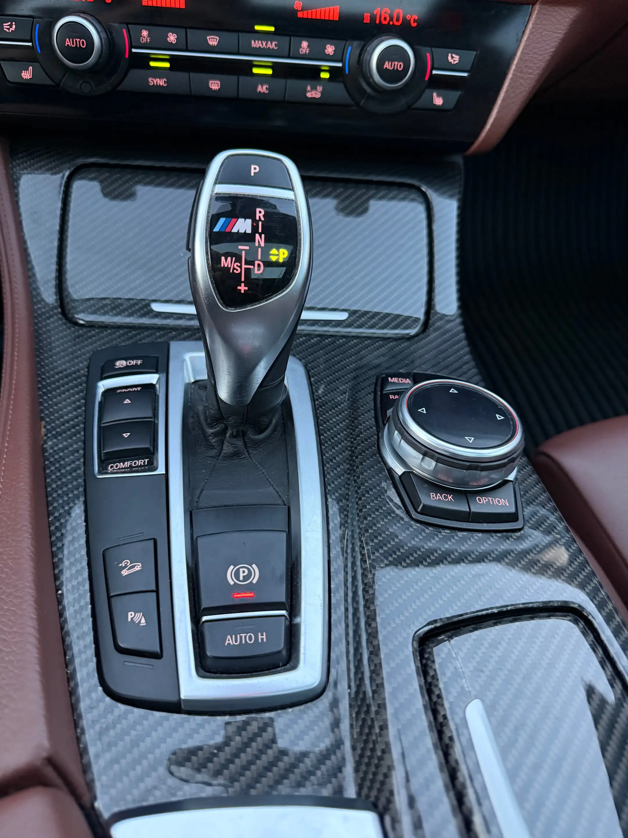 BMW 550 DXA*PANO*FULL*LED*HUD*EURO6*FACELIFT*M PACK PERFORMANCE — photo 10