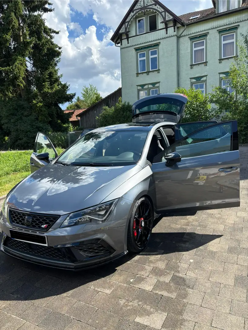 SEAT Leon 2.0 TSI Start&Stop DSG Cupra 300 Grau - 2