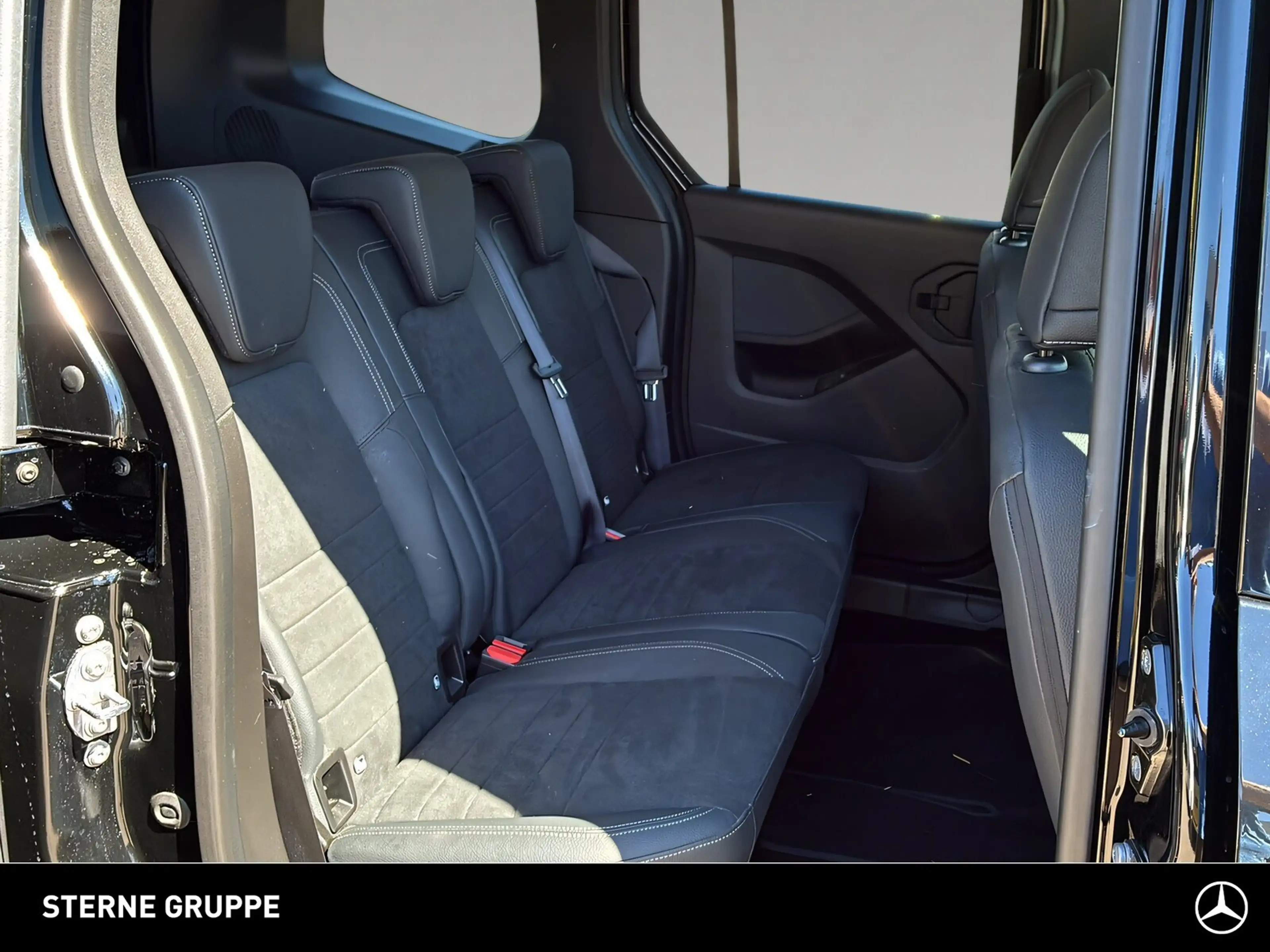 Mercedes-Benz T-Class T 180 d PROGRESSIVE EDITION/NAVI/PARK-PACKET/LED — photo 12