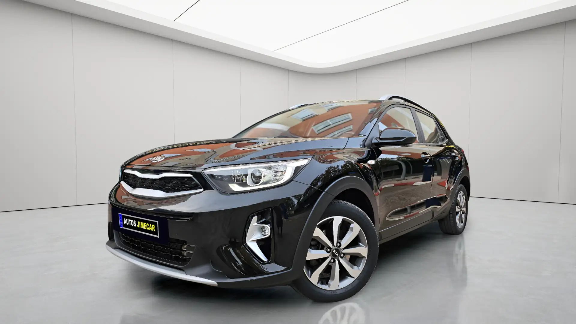 Kia Stonic 1.0 T-GDi 88kW (120CV) MHEV iMT Concept Negro - 1
