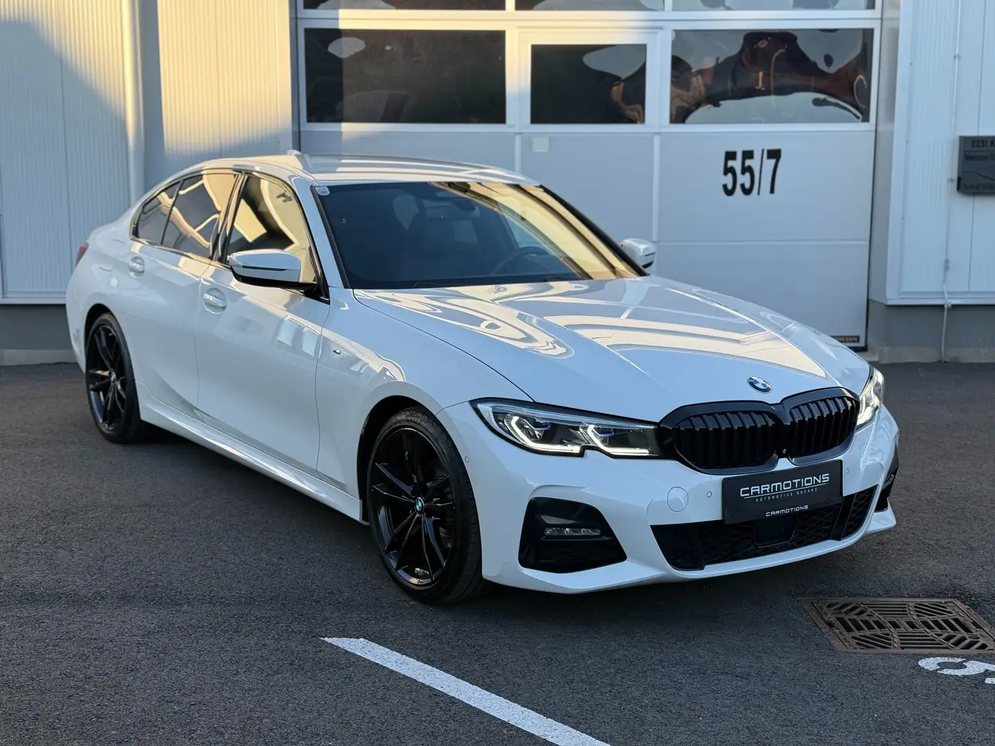 BMW 320 320 d xDrive M Sport Laserlight | Headup | H&K Weiß - 2