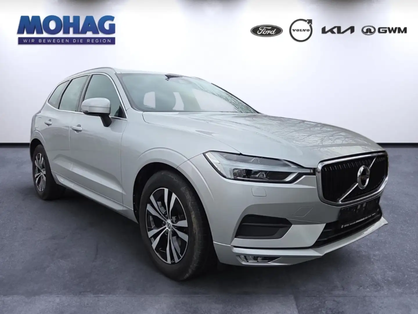 Volvo XC60 D4 Momentum Pro Luftfahrwerk TWA Leder LED Argent - 2