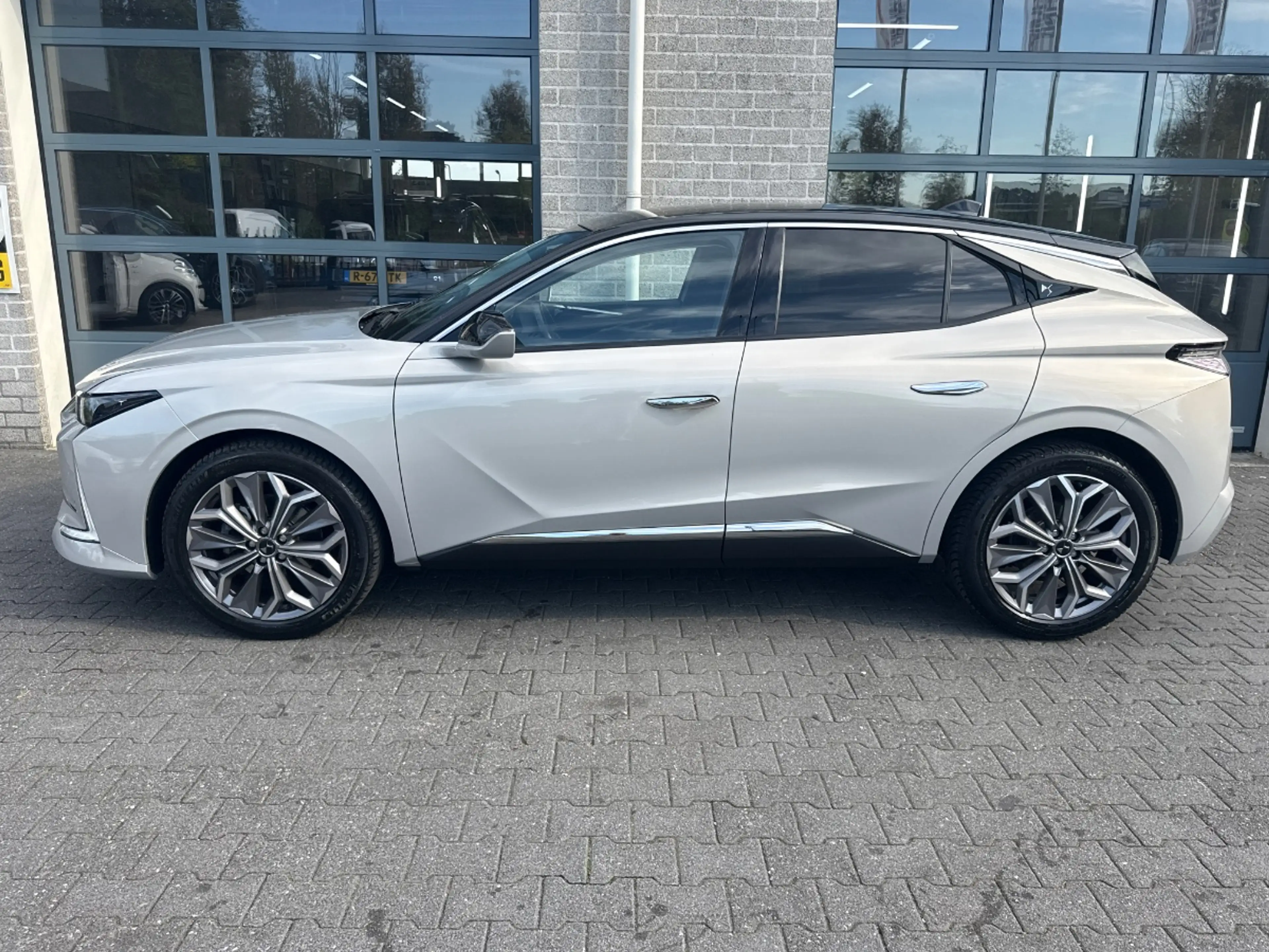 DS Automobiles DS 4 1.2 PureTech Trocadero | DEALER ONDERHOUDEN | — photo 2