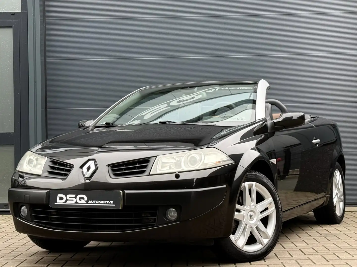 Renault Megane Coupé-Cabriolet 2.0 dCi Exception Schwarz - 1