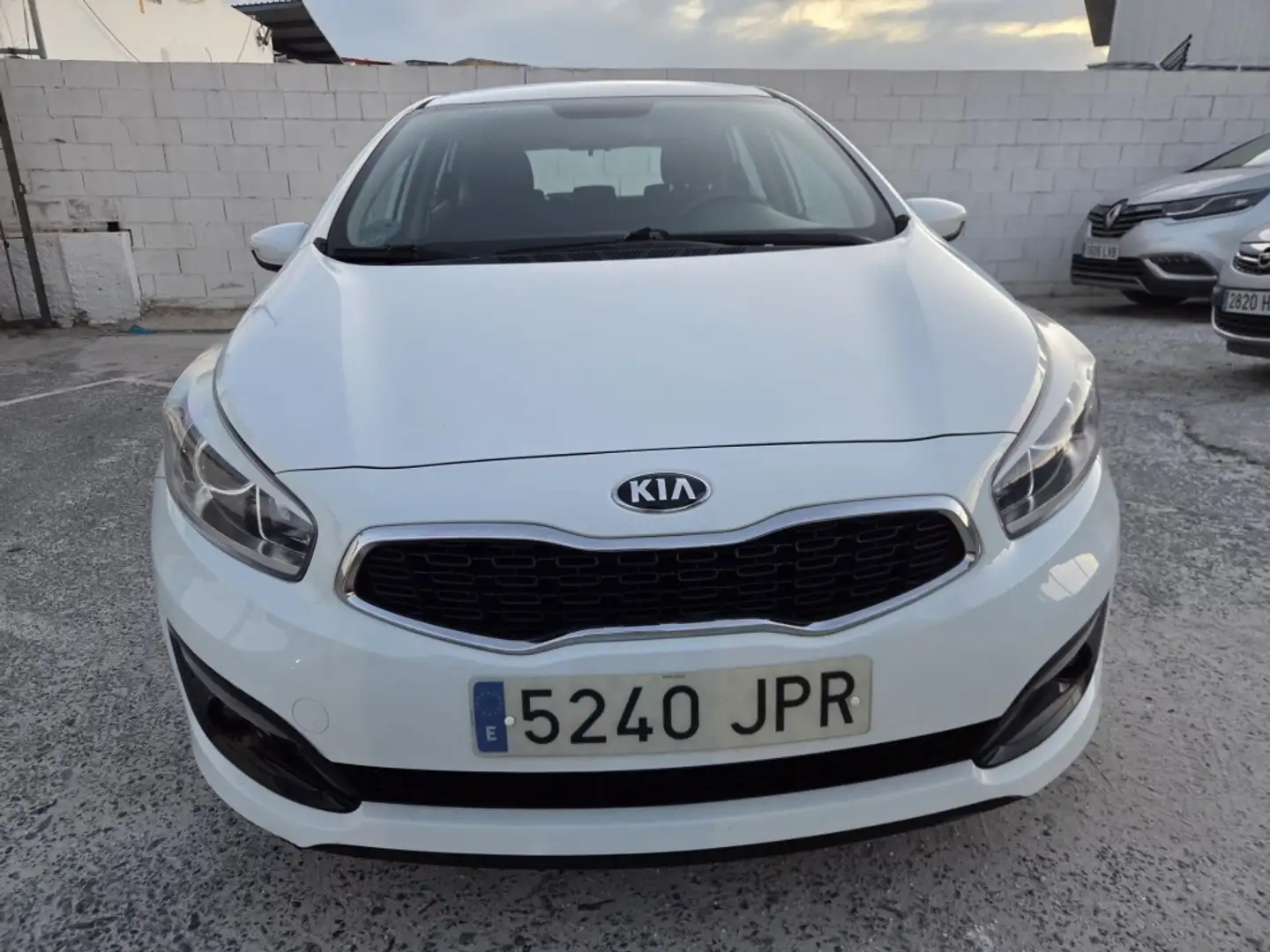 Kia Ceed / cee'd 1.4 CVVT Tech Blanco - 2