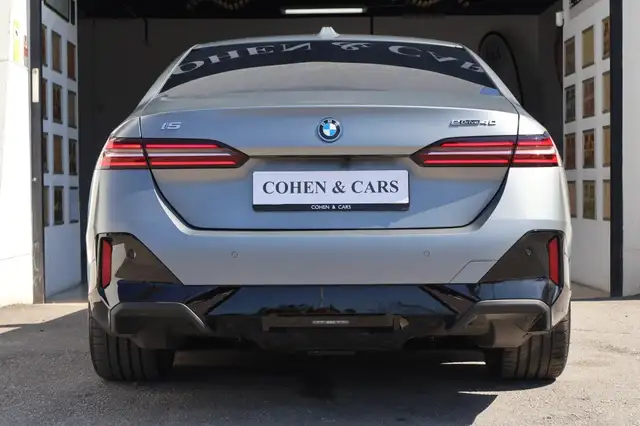 BMW I5 view 7