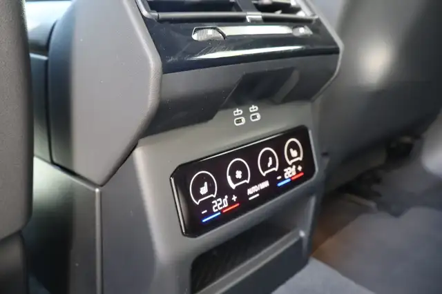 BMW I5 view 29