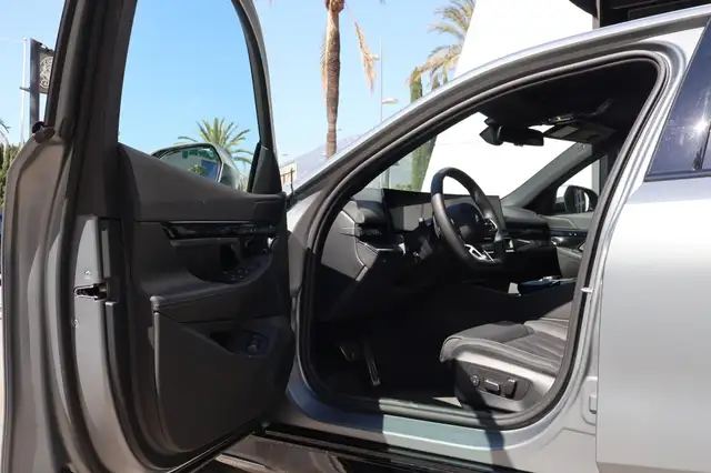 BMW I5 view 10