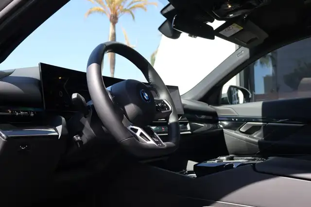 BMW I5 view 11