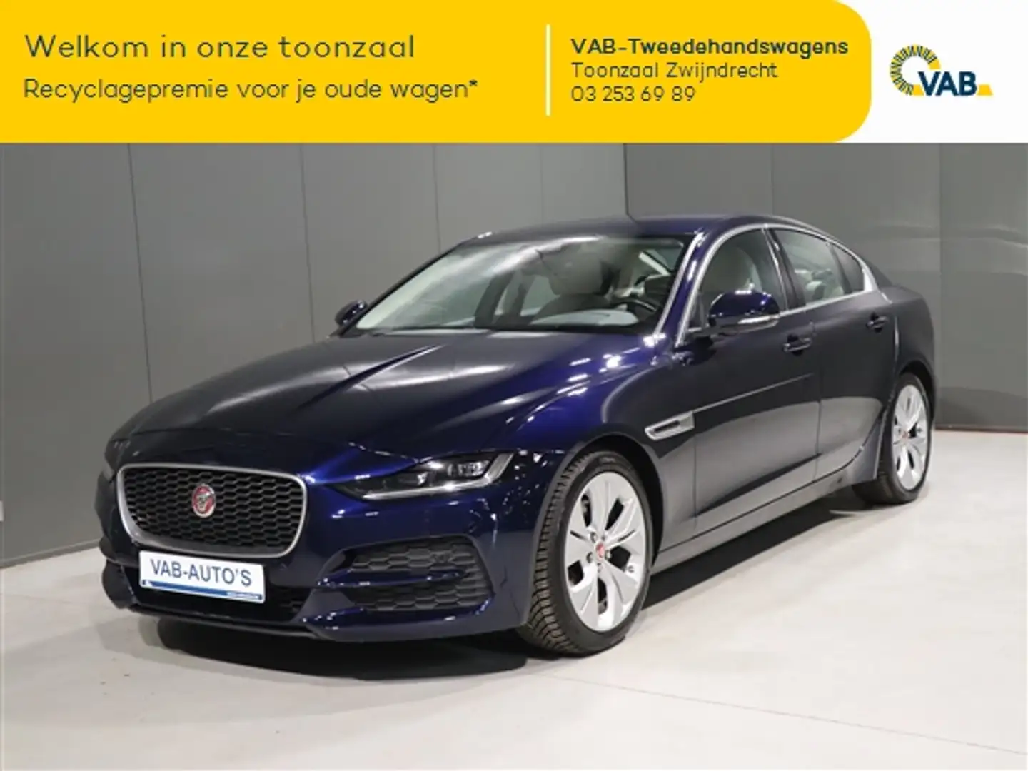 Jaguar XE P250 AUTOMAAT Albastru - 1