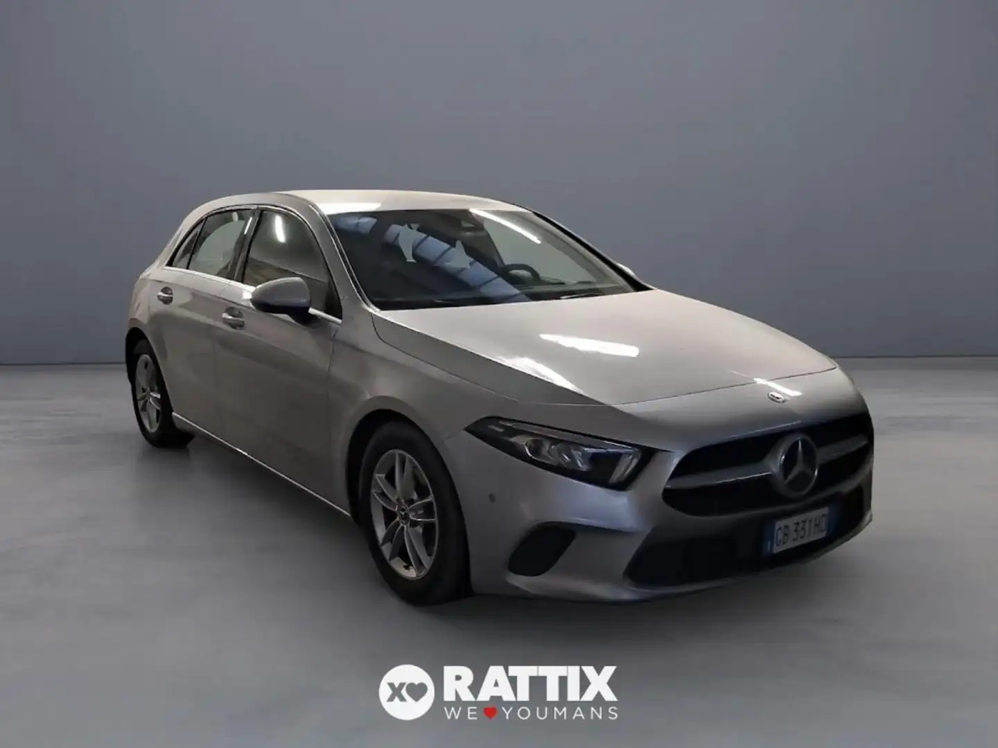 Mercedes-Benz A 180 d 1.3 136CV Business Extra Auto Grigio - 1