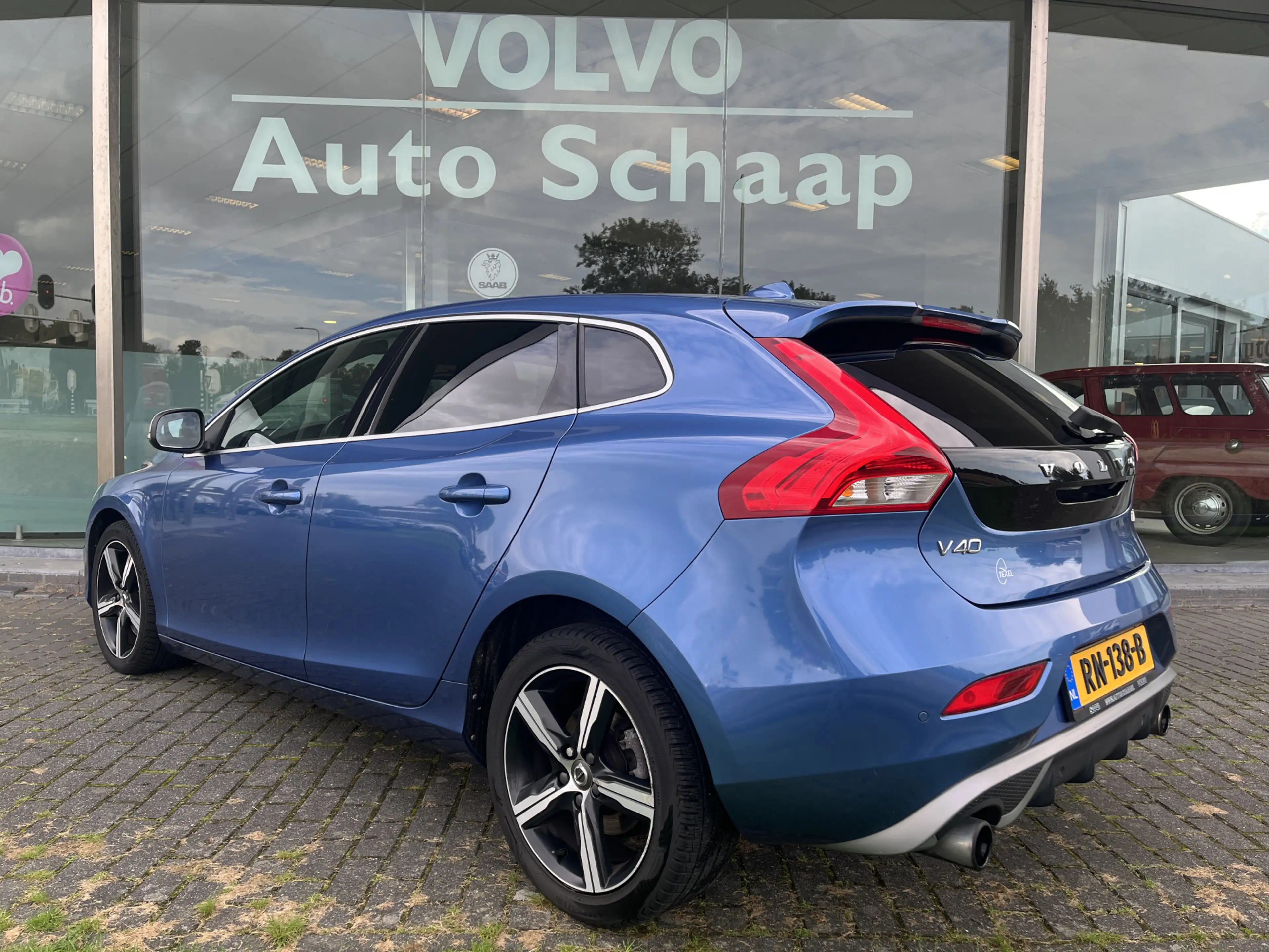 Volvo V40 2.0 T4 Business Sport Automaat | Rijklaar incl 12 — photo 3
