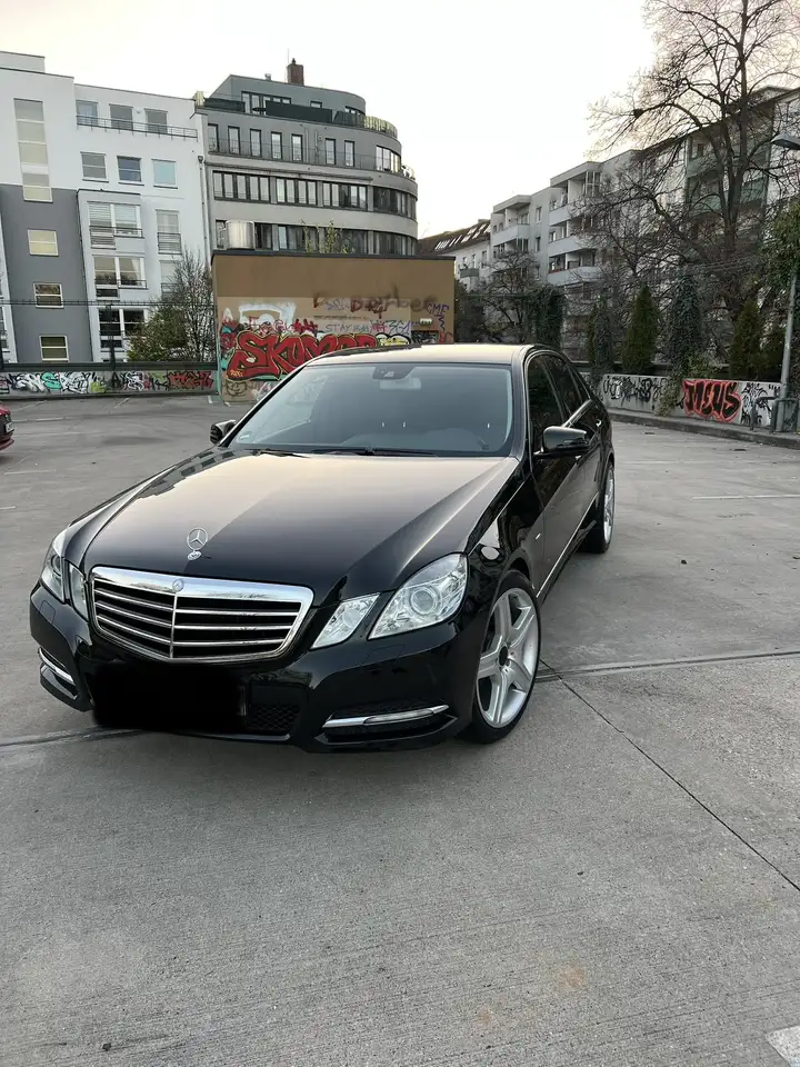 Mercedes-Benz E 200