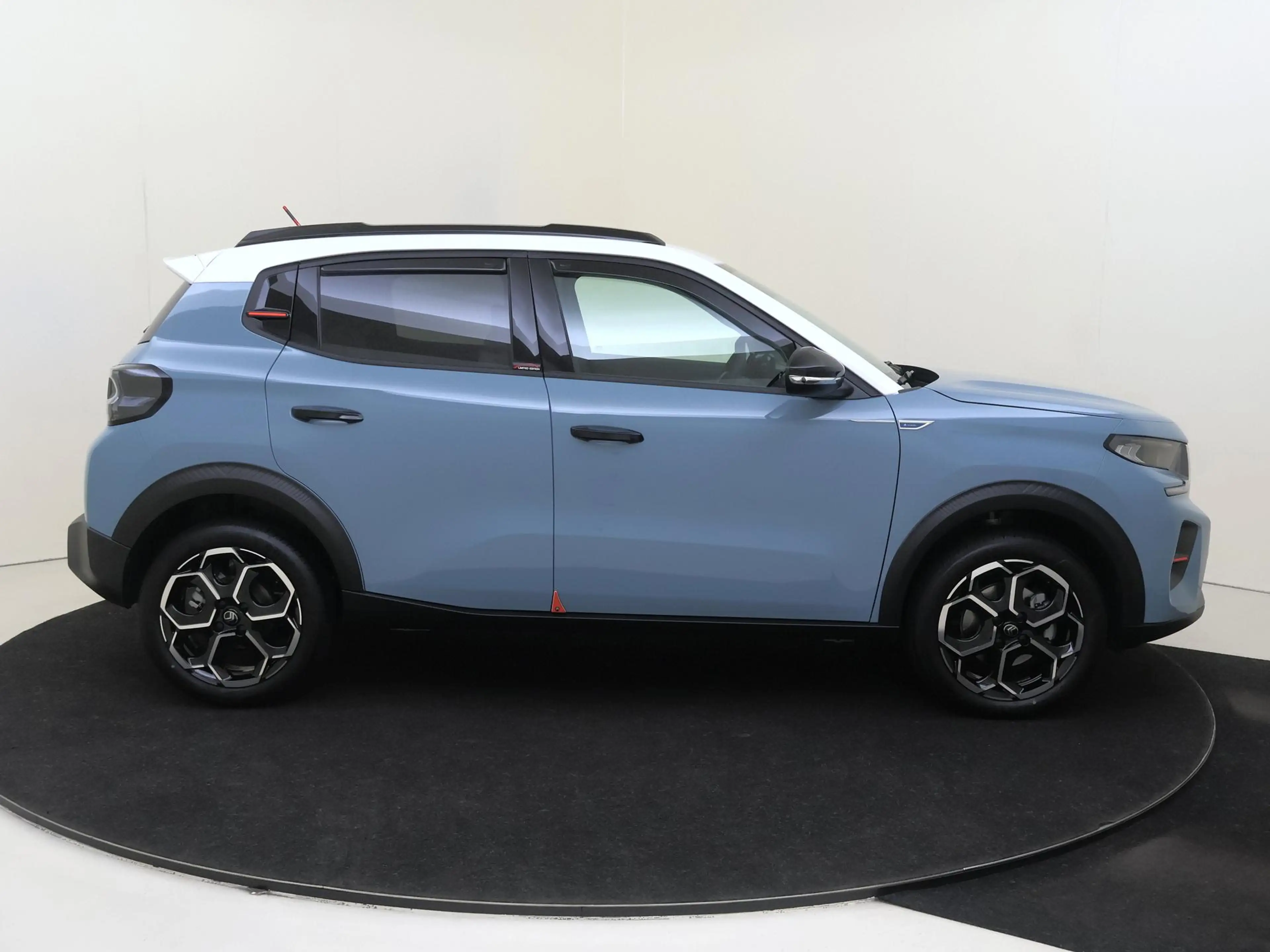 Citroen C3 1.2 Hybrid 110pk Max Navigatie | Achteruitrijcamer — photo 9