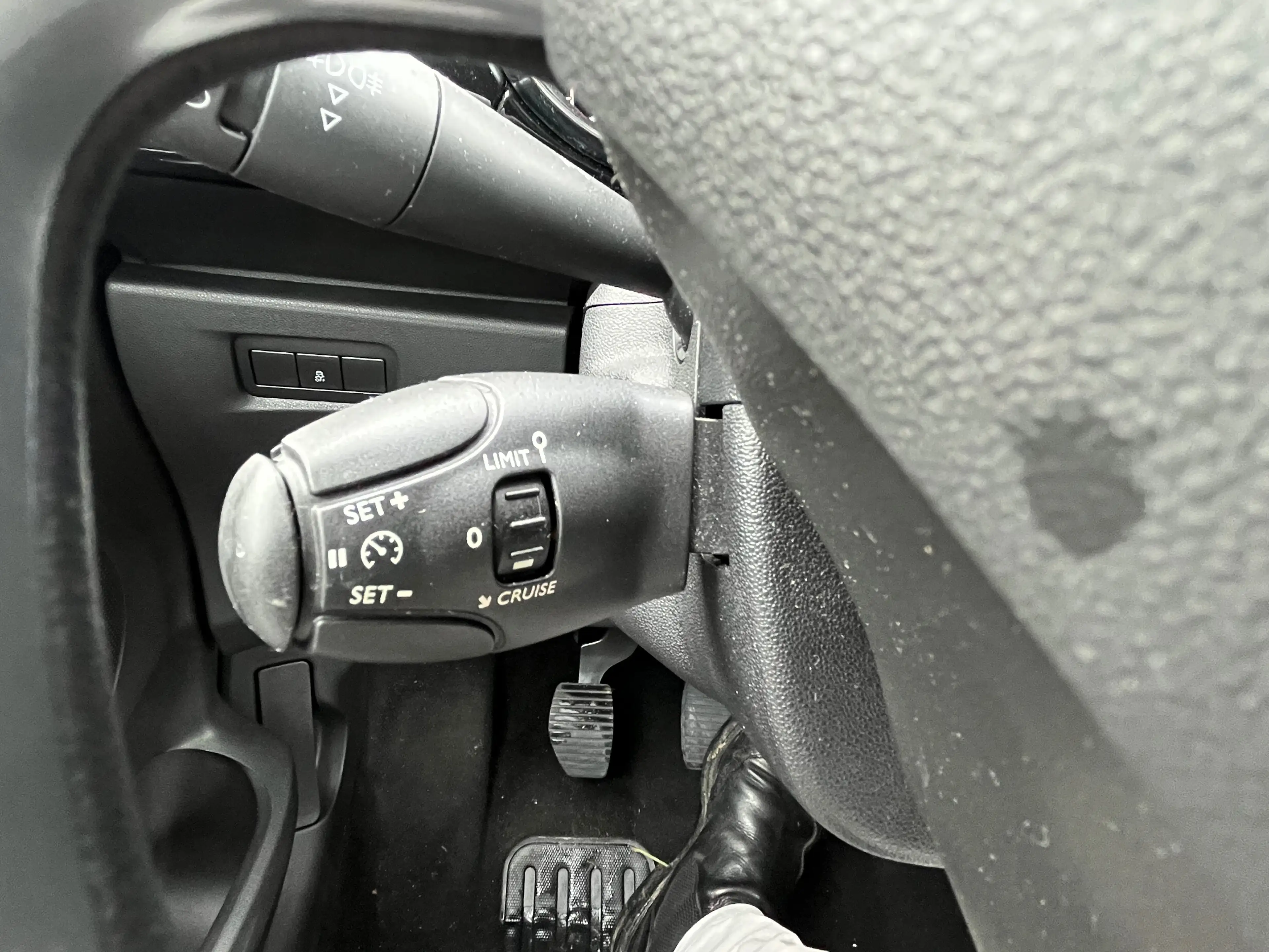 DS Automobiles DS 3 DS 3 1.2i PureTech So Chic S — photo 4