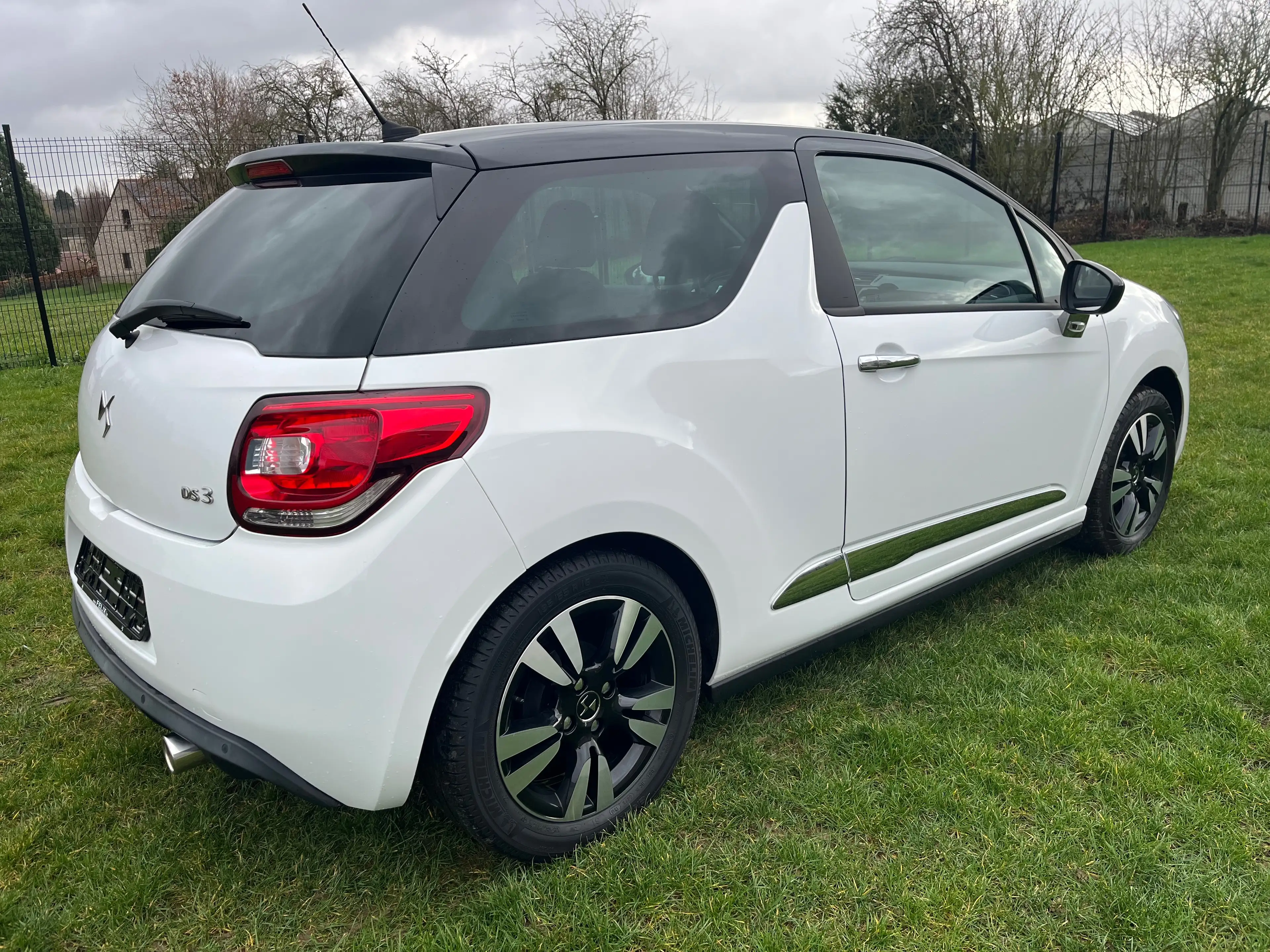 DS Automobiles DS 3 DS 3 1.2i PureTech So Chic S — photo 10