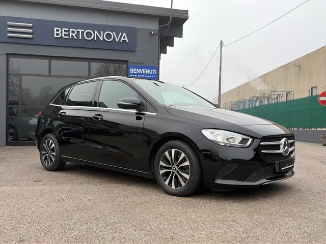 Mercedes-Benz B 180 B 180 d Automatic Sport