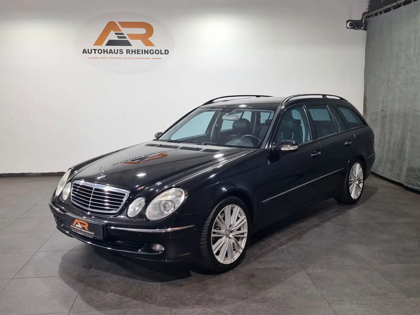 Mercedes-Benz E 200 E -Klasse T-Modell E 200 T Kompressor Noir - 1