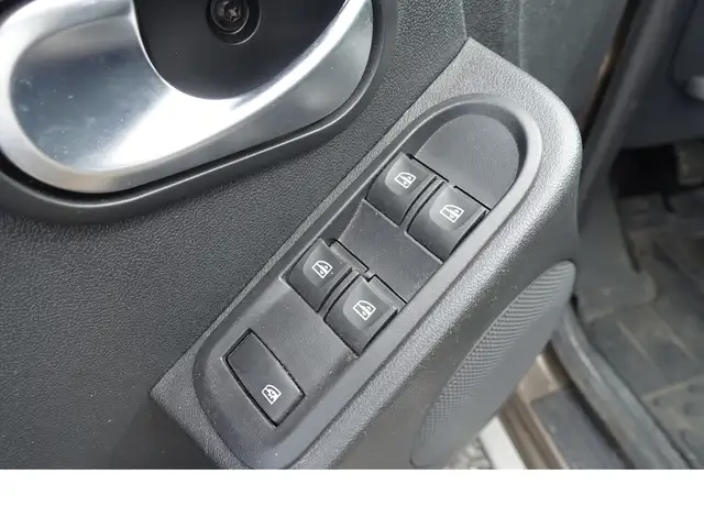 Dacia Duster view 9