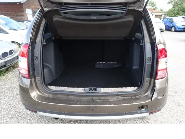 Dacia Duster view 14