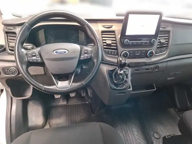 Ford Transit view 9