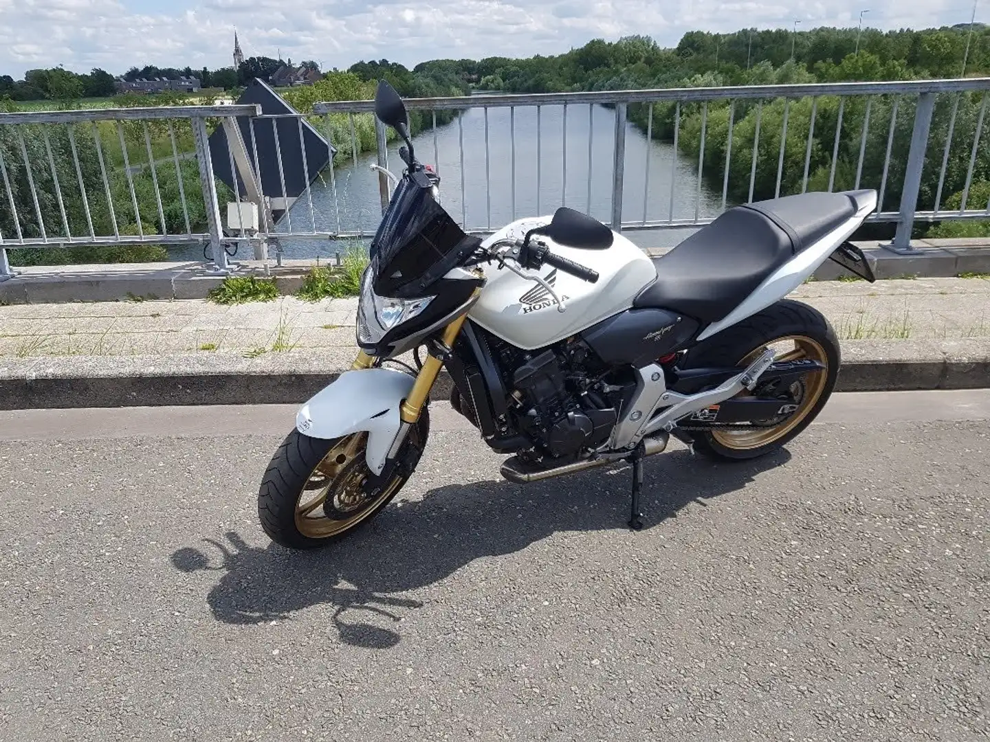 Honda Hornet Cb600FA Blanc - 1