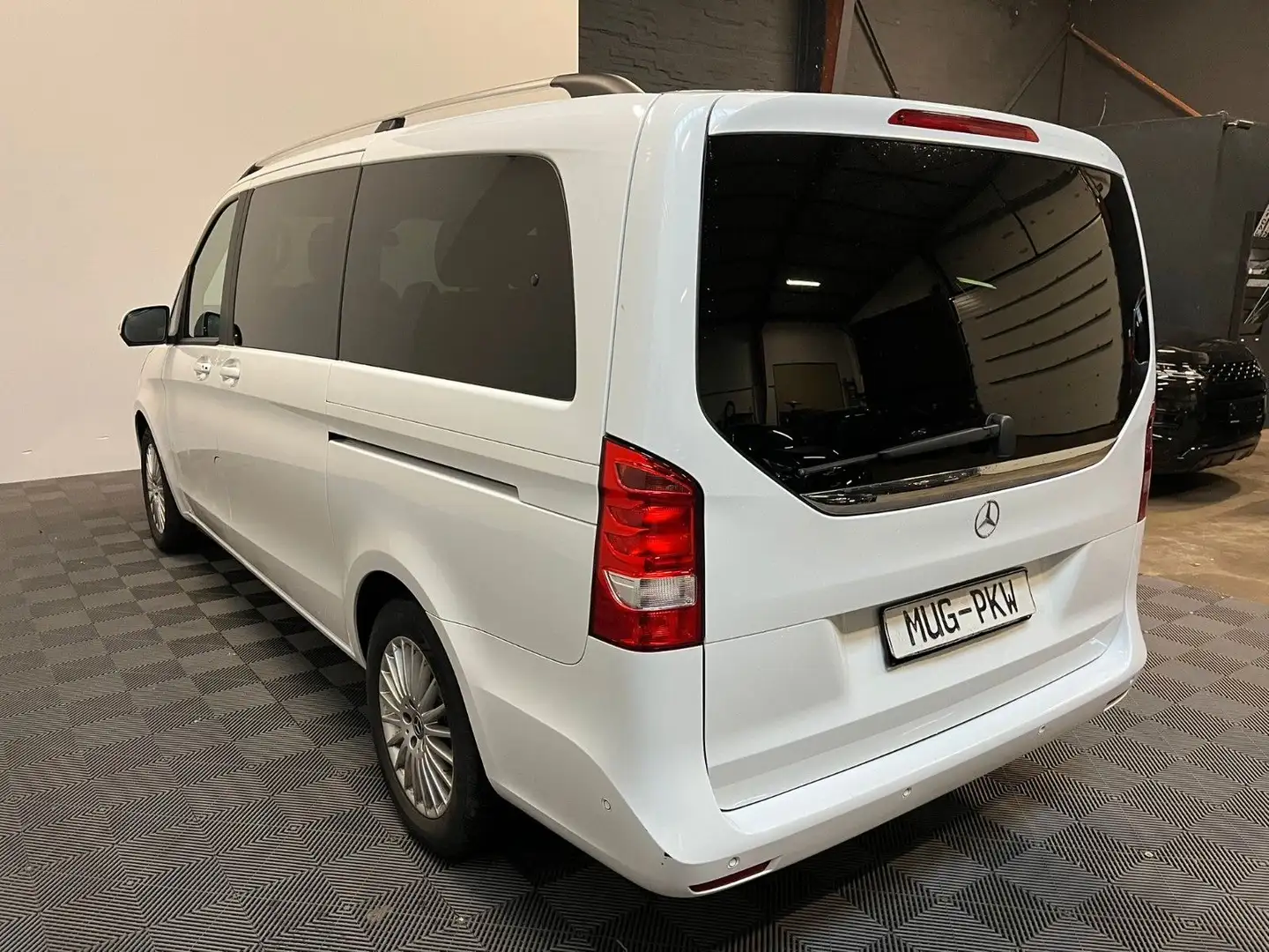 Mercedes-Benz V 220 d EDITION lang *Kamera-StandHz.* Weiß - 2