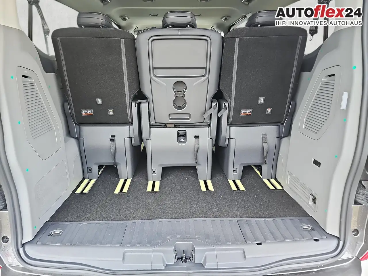 Ford Tourneo Custom 320 L2 Titanium X FWD 2.0 EB Autom AHK 125 kW (... 13