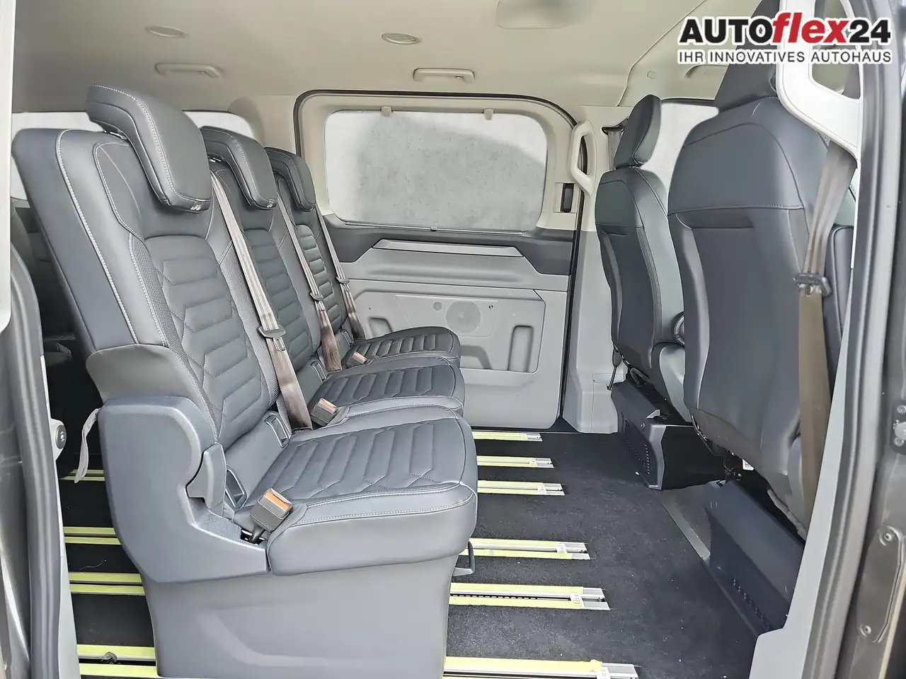 Ford Tourneo Custom 320 L2 Titanium X FWD 2.0 EB Autom AHK 125 kW (... 12