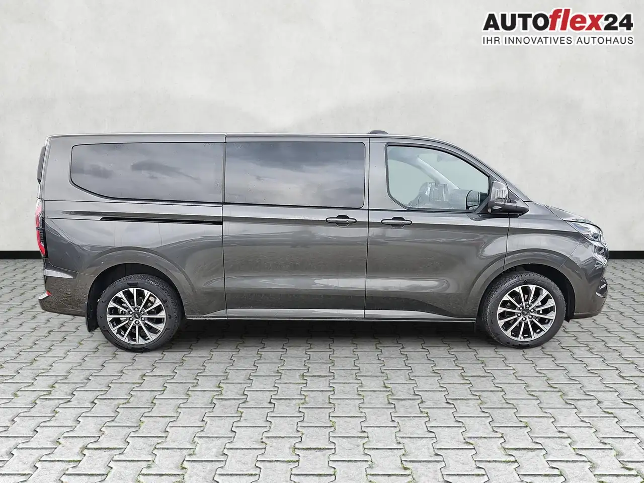 Ford Tourneo Custom 320 L2 Titanium X FWD 2.0 EB Autom AHK 125 kW (... 7