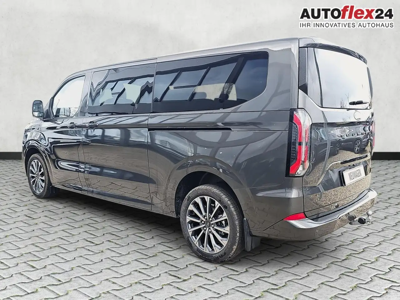 Ford Tourneo Custom 320 L2 Titanium X FWD 2.0 EB Autom AHK 125 kW (... 4