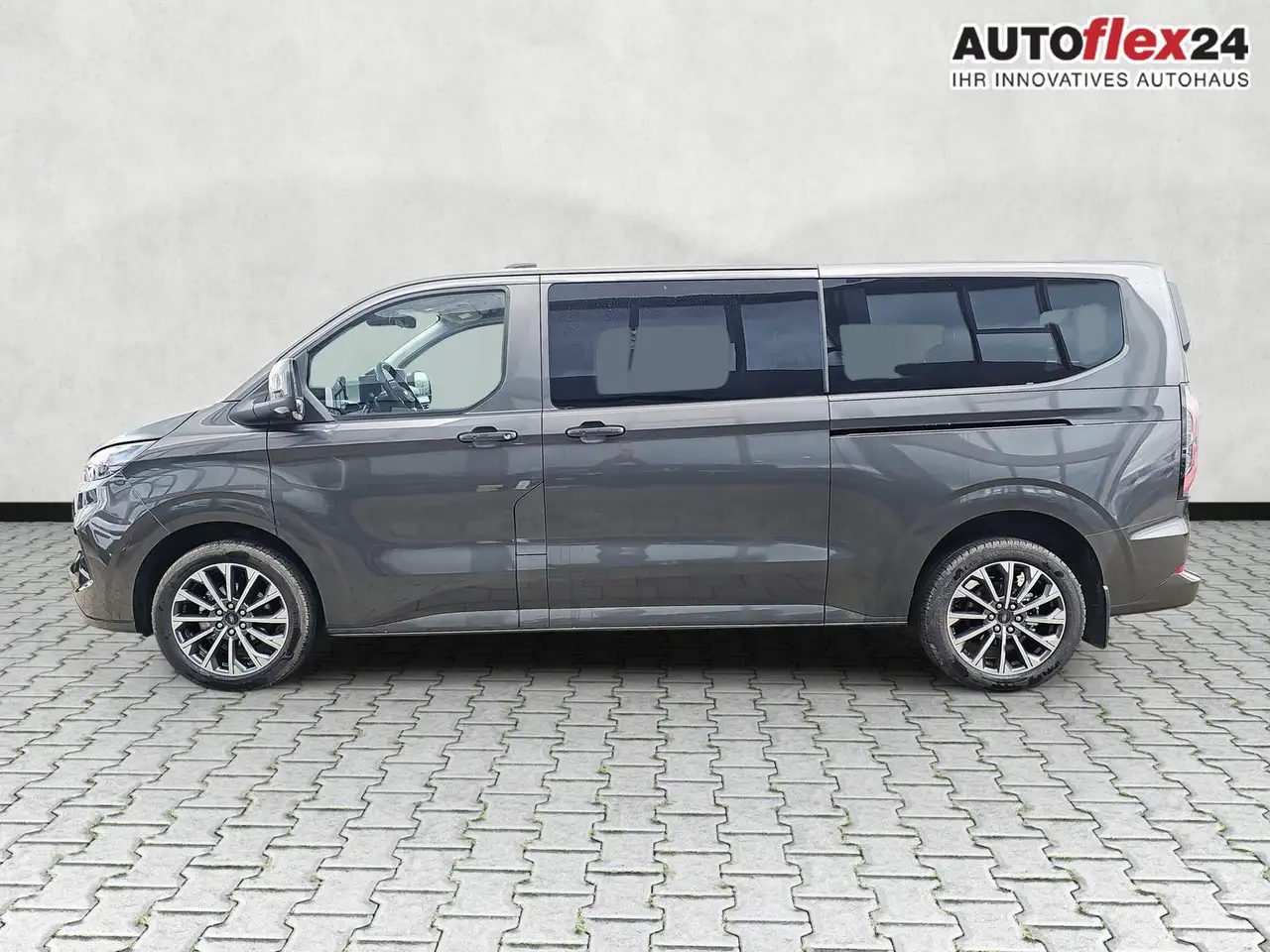 Ford Tourneo Custom 320 L2 Titanium X FWD 2.0 EB Autom AHK 125 kW (... 3