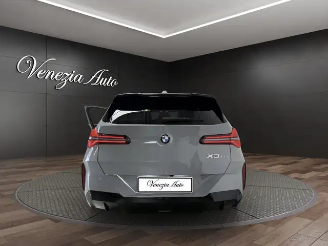 BMW X3 view 4