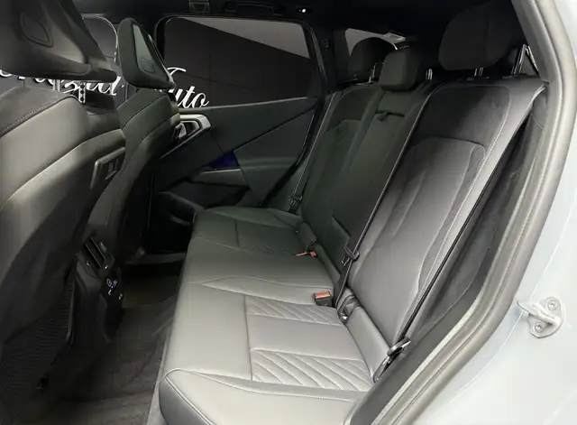 BMW X3 view 7