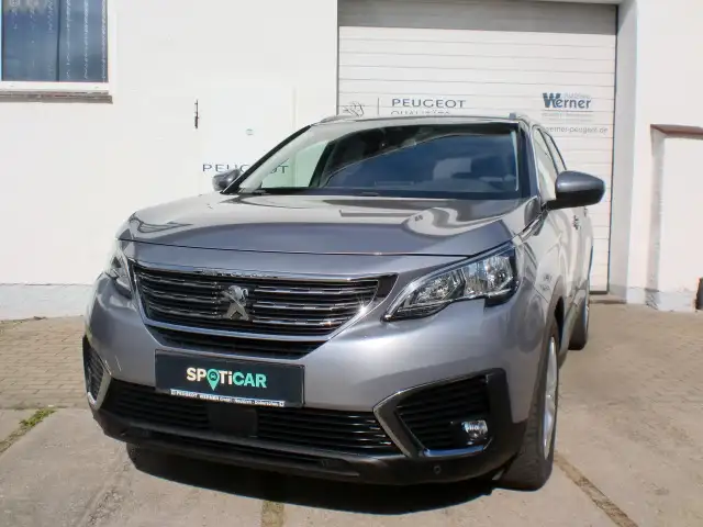 Peugeot 5008 PureTech 130 Active,Navigation,AHK,Sitzheizung